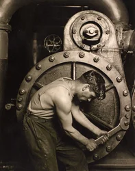Mekaniker i kraftverket, ca 1924