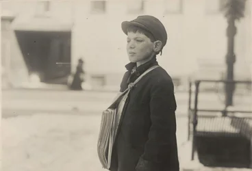 Tony Casale, ”Bologna”, 11 år gammal, har sålt tidningar i 4 år, Hartford, Connecticut, mars 1909