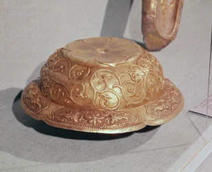 Prydnad från hästsele, c.959 AD (förgyllt silver)