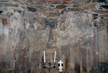 Skadad fresk i kyrkan i Kantanos, Kreta, Grekland (foto)