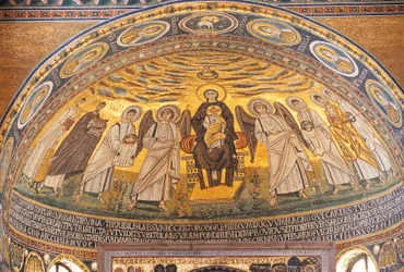 Madonna och barn mellan änglar och helgon, mosaik i absiden av Eufrasiusbasilikan, Porec, Istrien, Kroatien, 600-talet