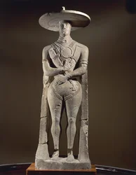 skulptur av en krigare från Capestrano, 4:e bc (kalksten)