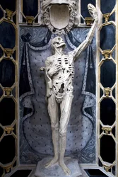Den flådde, eller skelettet