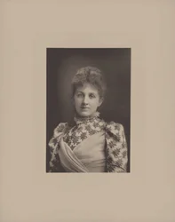 Porträtt av pianisten och kompositören Liza Lehmann 1862-1918.