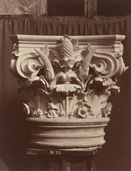 Prydnadsskulptur från operahuset i Paris (kolumnfragment)