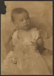 [Baby med tyll]