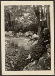 [Florence och fru Fleckenstein vid Forest Stream]