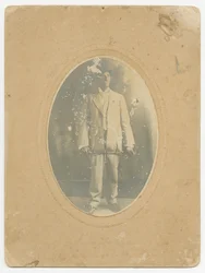 Foto av en man, ca. 1910.