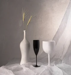 Elegant monokromt stilleben