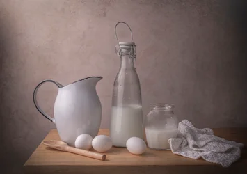 Mjölk och ägg från bondgården
