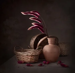 Stämningsfulla blommor och korgar
