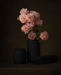 Stämningsfulla rosa rosor