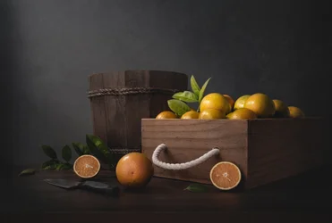 Rustikt stilleben i orange