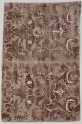 Två sammanfogade paneler av "Fortuny Painted Velvet"