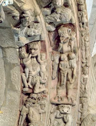Detalj av Portico de la Gloria med scener av helvetessten