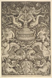 En prydnadspanel med en stor burk i mitten, putti och andra figurer, 1530-60.