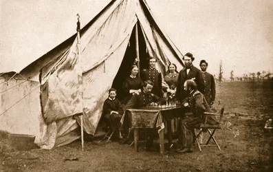 General James H. Wilson och hans vänner, 1861-65 (sepiafoto)