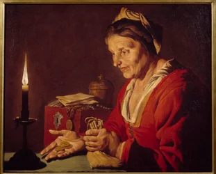 Girighet - En gammal kvinna tittar på sina guldmynt, som hon precis kommit ut ur sitt gömställe, i ljuset av ett ljus - Målning av Mathias Stomer (Matthias Stom) (1600-1650) Ec Flam