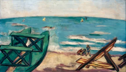 Strand med båt och solstol