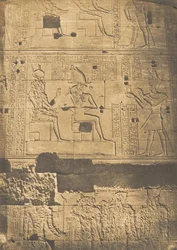 Basrelief tagen från den västra väggen av det stora templet Isis, i Philae, april 1850.