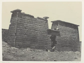 Hémi-Spéos De Séboua, Pylons; Nubia, plansch 98 från albumet "Egypte, Nubie, Palestine et Syrie" (1852)