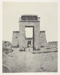 Karnak, Propylone av Temple of Khons; Thebe