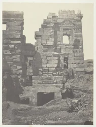 Medinet-Habou, norra fasaden av Gyneceum i Ramses-Méiamoun, Thebe, 184951.