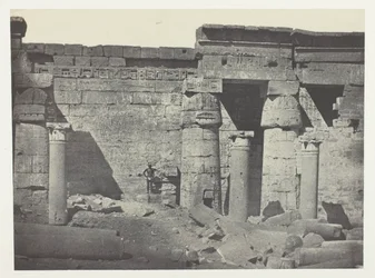 Medinet-Habou, Peristyle av Ramses-Méiamouns palats; Thebe