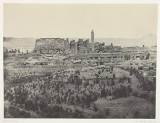 Palatset i Karnak, allmän vy över ruinerna, sedd från öster; Thebe, plansch 31 ur albumet "Egypten, Nubien, Palestina och Syrien" (1852)