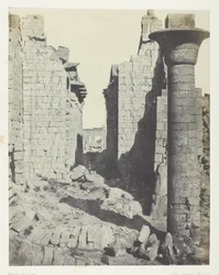 Karnak Palace, Bubastiternas domstol och huvudingången till Hypostyle Hall; Thebe