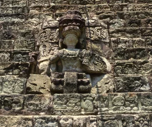 Copan hieroglyfisk staty