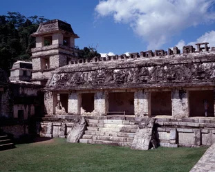 Pre-columbiansk civilisation: utsikt över platsen för Palenque i Chiapas klassisk mayaperiod