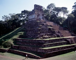 Pre-columbiansk civilisation: utsikt över platsen för Palenque i Chiapas klassisk mayaperiod