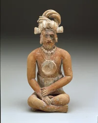 Sittande skäggig man, sen klassisk period, ca 600-900 (keramik & färg)