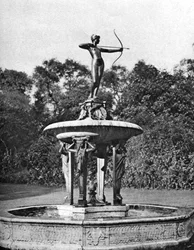 Artemis fontän, Hyde Park, London, 1926-1927