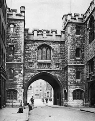 St Johns Gate på en söndag, Clerkenwell, London, 1926-1927