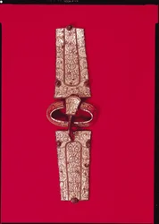 Bältesspänne, från kyrkogården i Escolives-Sainte-Camille, Yonne (silver)