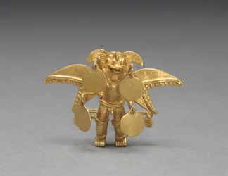 Bevingad figurhänge, ca. 1000-1550 (gjutet och hamrat guld)