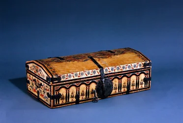 Trunk (målat läder på trä)