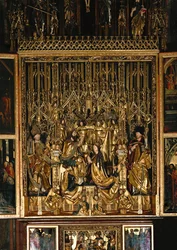 Sankt Wolfgang-altaret, altarskåp: Kröningen av den heliga Maria, som knäböjer inför Kristus Konungen, medan den Helige Ande svävar ovanför