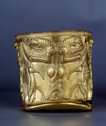 Ancient Art Oriental: Electrum-kopp som representerar ett monster med sammanflätade växthus, cirka 1200 f.Kr. Från norra Iran. Paris, Louvren