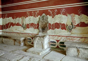 Minoisk civilisation: vy över tronrummet i kung Minos palats i Knossos, Kreta, Grekland