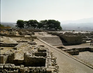 Utsikt över ruinerna av Phaistos, 2700-1200 f.Kr
