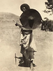 Bygga ett imperium i den fascistiska tidsåldern: Cunama warrior, 1936-05-09 (s/v foto)