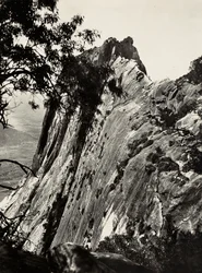 "Building an Empire" i den fascistiska tidsåldern: Mount Bianco, Zaad Amba, 1936-05-09 (s/v foto)