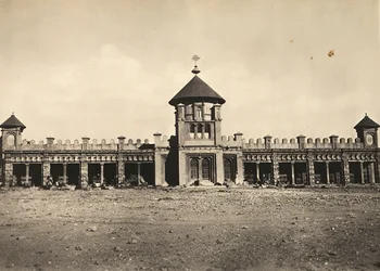 Att bygga ett imperium i den fascistiska tidsåldern: en abessinisk kyrka i Asmara, 1936-05-09 (s/v foto)