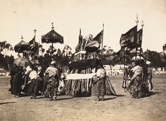 Building an Empire i den fascistiska tidsåldern: festivalen, damerà, 1936-05-09 (s/v foto)