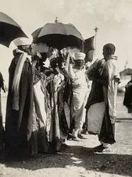 Att bygga ett imperium i den fascistiska tidsåldern: läsa evangelierna, 1936-05-09 (s/v foto)