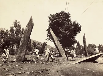 Att bygga ett imperium i den fascistiska tidsåldern: plats där Obelisken i Axum en gång stod, nu överförd till Rom, 1936-05-09 (s/v foto)