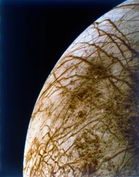 Europa från Voyager 2, 9 juli 1979.